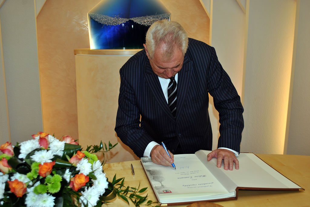 Tisková zpráva z návštěvy prezidenta - 1