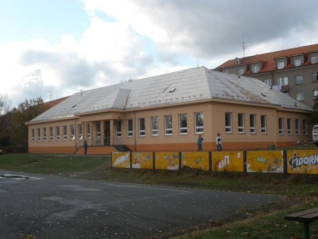 Pohled na budovu ZŠ
