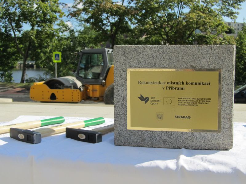Srdečně Vás zveme na slavnostní zahájení a ukončení projektů dne 11. 4. 2014. - foto_Rekonstrukce_MK_v_Pribrami