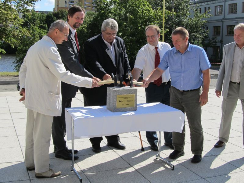 Srdečně Vás zveme na slavnostní zahájení a ukončení projektů dne 11. 4. 2014. - foto_Rekonstrukce_MK_v_Pribrami_1