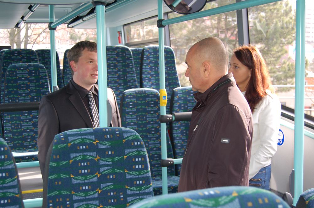 Nové autobusy v Příbrami a Sedlčanech - 02_arriva