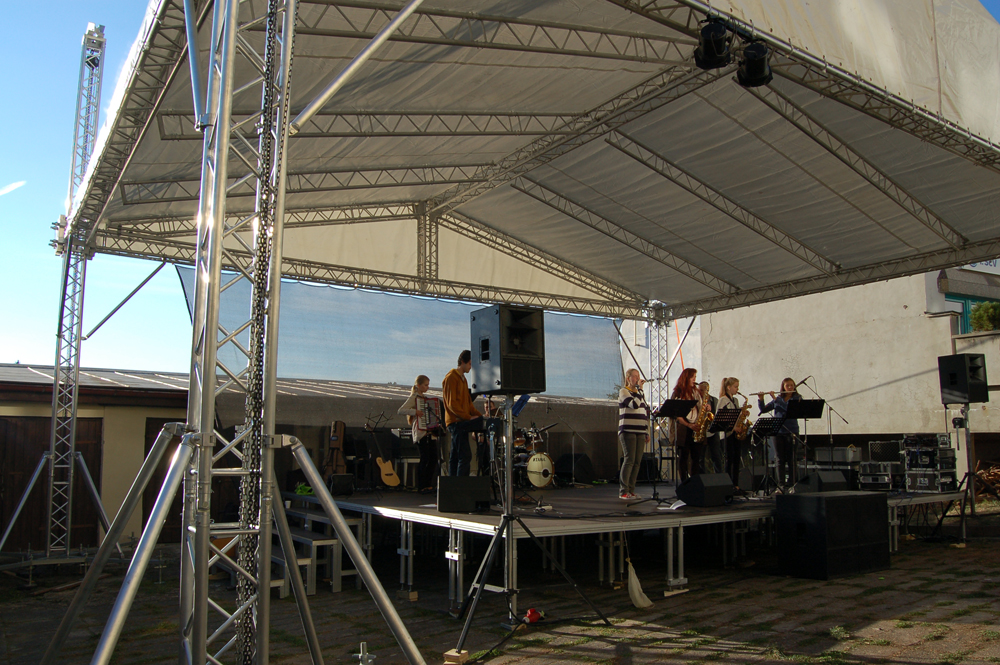 Město má své vlastní pódium - podium01