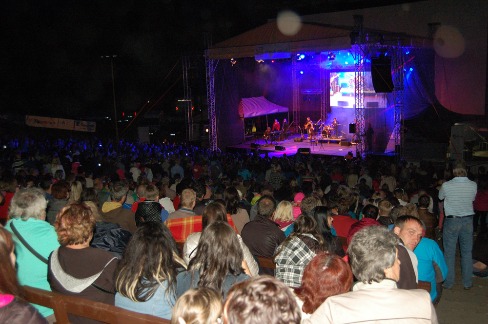 Příbram ruší vyhlášku o místním poplatku ze vstupného - koncert
