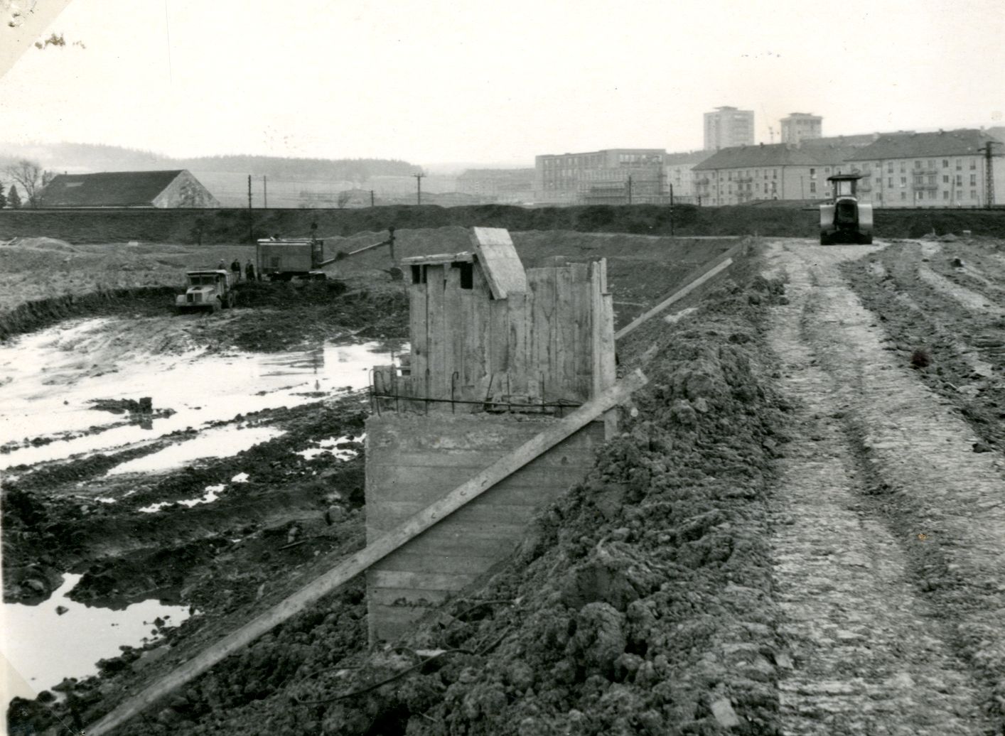 Historie - 5%20V%C3%A1lcov%C3%A1n%C3%AD%20povrchu%20zv%C3%BD%C5%A1en%C3%A9%20severn%C3%AD%20hr%C3%A1ze%201962