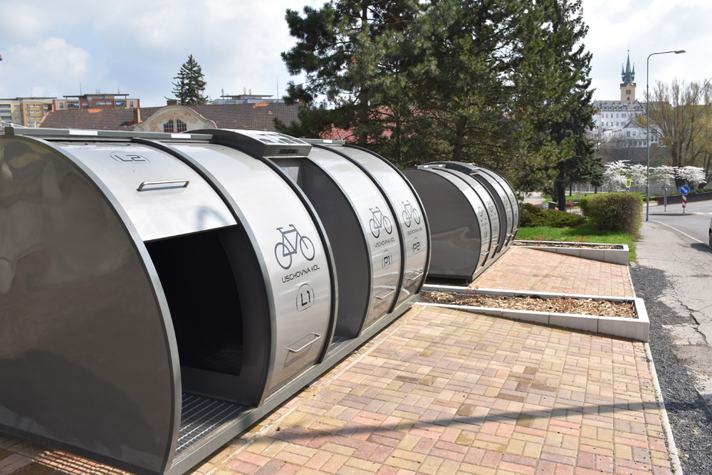 V Příbrami začaly fungovat cykloboxy, cyklisté je využijí zdarma - 01