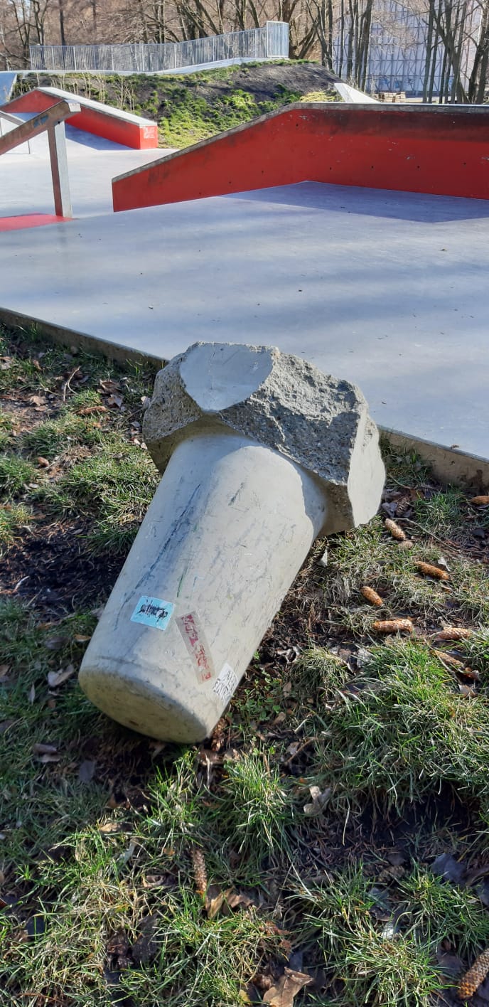 Vandalismus nabírá velkých rozměrů - IMG-20190318-WA0007
